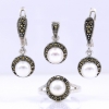 Set mireasa cu perla de cultura si marcasite, cercei, inel (56), pandantiv, argint 925 rodiat